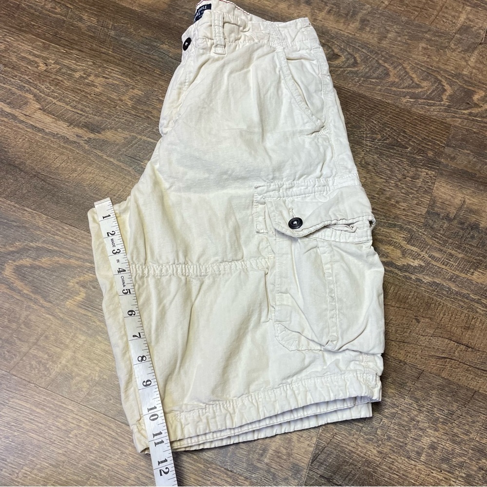 American Eagle Cargo Shorts Mens 32x11 Ivory Tan Longboard Baggy Retro - Picture 7 of 9